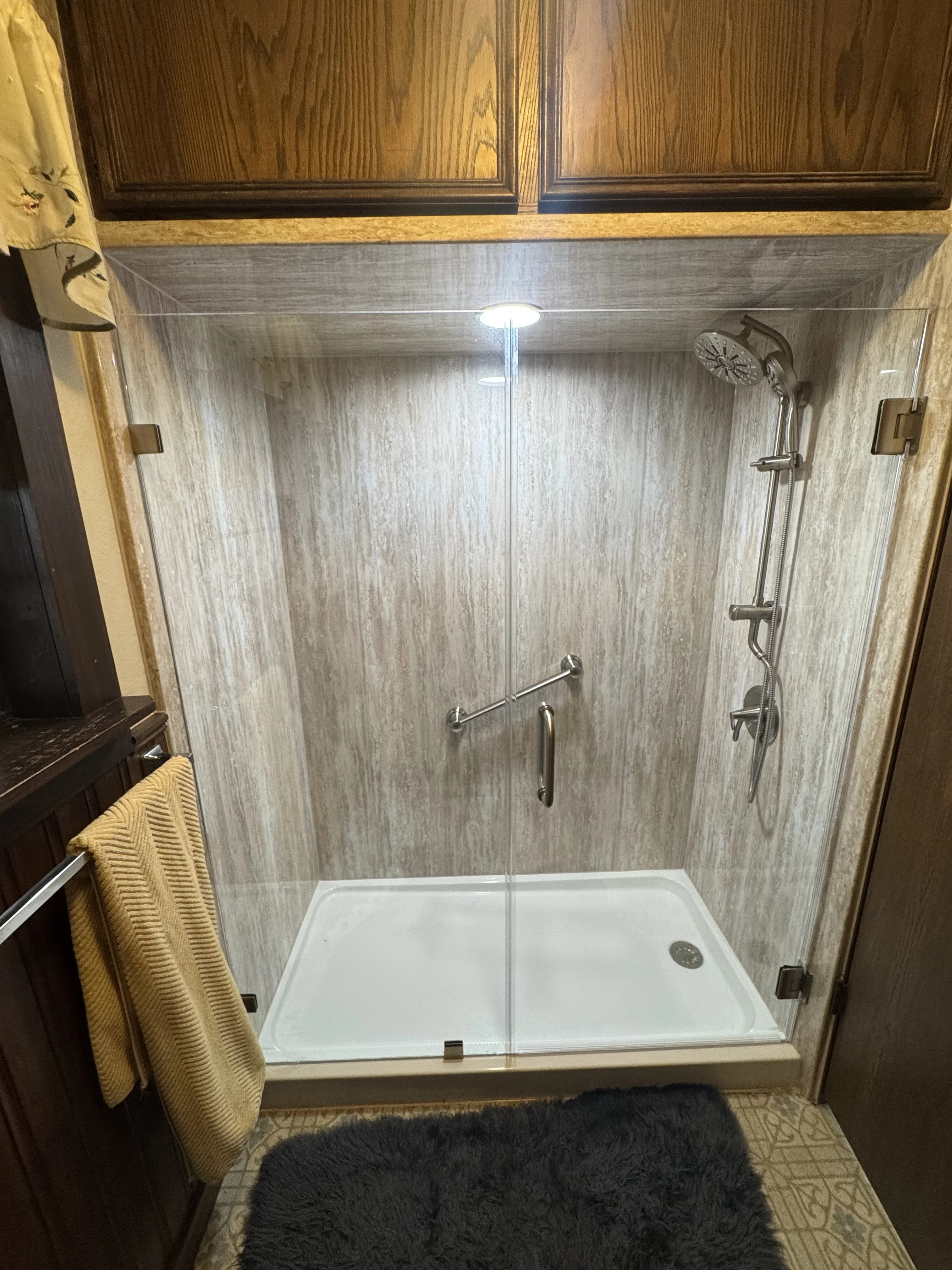 Modern Frameless Shower Installation
